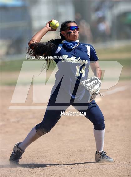 Thumbnail 1 in Golden Valley @ Highland (CIF Central Section D5 Quarterfinal) photogallery.