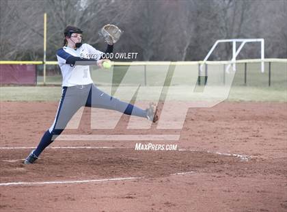 Thumbnail 3 in Gates Chili @ Mendon photogallery.