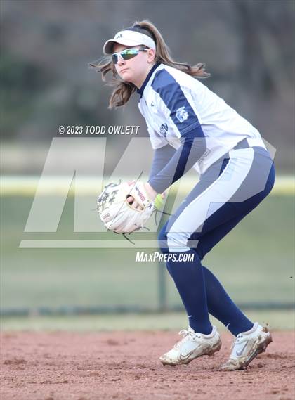 Thumbnail 2 in Gates Chili @ Mendon photogallery.