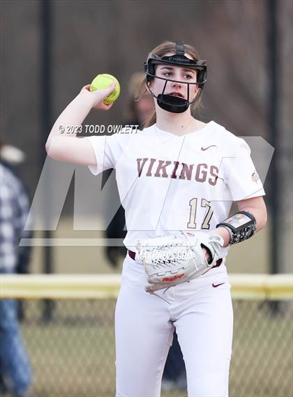 Thumbnail 3 in Gates Chili @ Mendon photogallery.