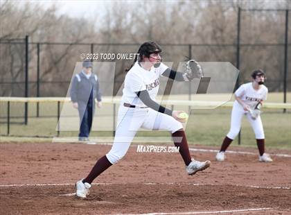 Thumbnail 3 in Gates Chili @ Mendon photogallery.