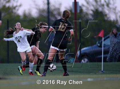 Thumbnail 3 in Mountain Vista vs. Arapahoe (CHSAA Quarterfinal) photogallery.