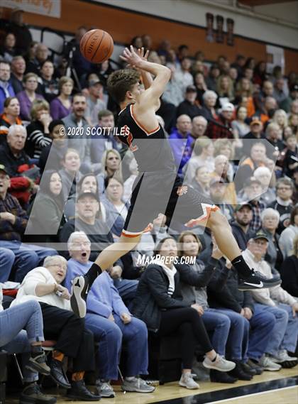 Thumbnail 2 in Amanda-Clearcreek vs North Union (OHSAA D3 Sectional Playoff) photogallery.