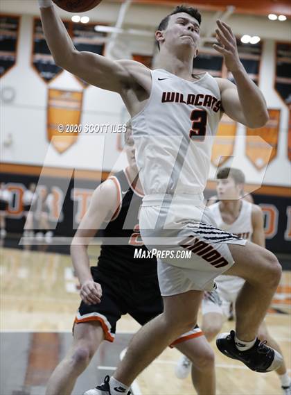 Thumbnail 2 in Amanda-Clearcreek vs North Union (OHSAA D3 Sectional Playoff) photogallery.