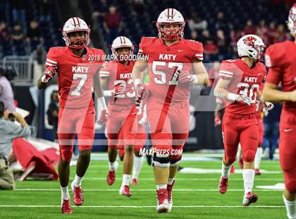 Thumbnail 1 in Katy vs. North Shore (UIL 6A D1 Region III Playoff) photogallery.