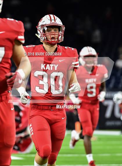 Thumbnail 3 in Katy vs. North Shore (UIL 6A D1 Region III Playoff) photogallery.