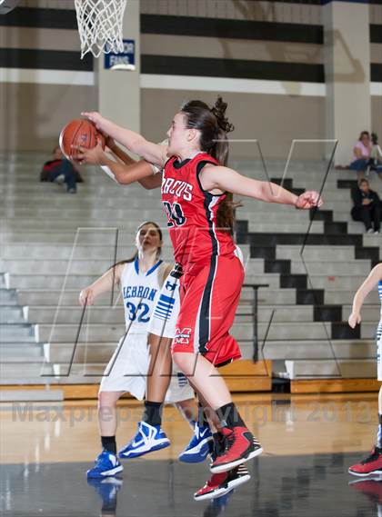 Thumbnail 2 in Marcus @ Hebron photogallery.