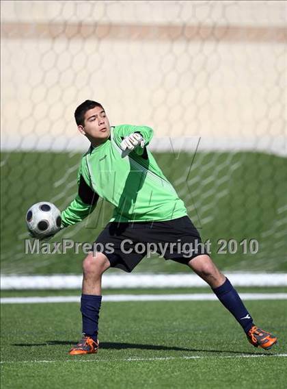 Thumbnail 3 in Round Rock vs West Brook (Georgetown Governor’s Cup) photogallery.
