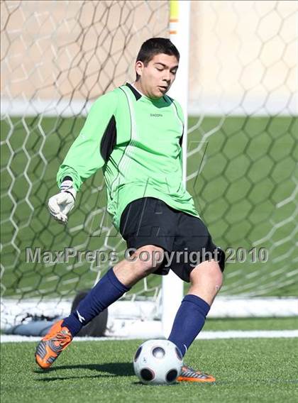 Thumbnail 2 in Round Rock vs West Brook (Georgetown Governor’s Cup) photogallery.