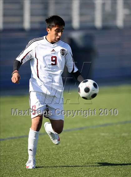 Thumbnail 2 in Round Rock vs West Brook (Georgetown Governor’s Cup) photogallery.