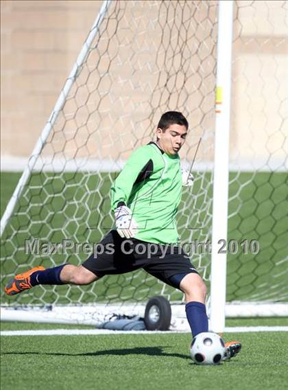 Thumbnail 1 in Round Rock vs West Brook (Georgetown Governor’s Cup) photogallery.