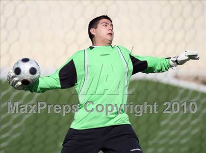 Thumbnail 2 in Round Rock vs West Brook (Georgetown Governor’s Cup) photogallery.