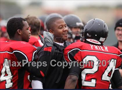 Thumbnail 1 in Salesian vs. Ferndale (CIF NCS D4 Playoffs) photogallery.