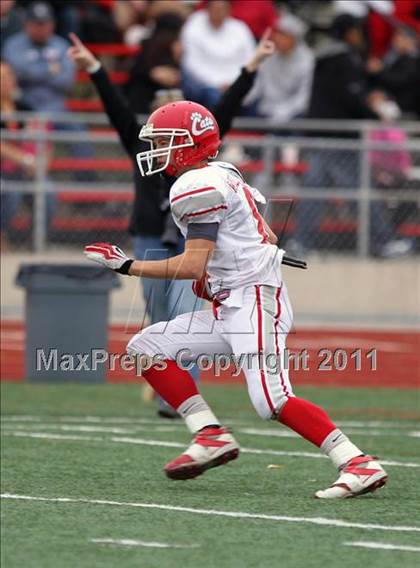 Thumbnail 1 in Salesian vs. Ferndale (CIF NCS D4 Playoffs) photogallery.