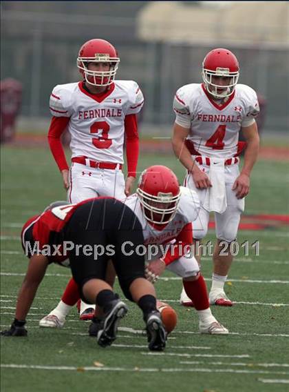 Thumbnail 3 in Salesian vs. Ferndale (CIF NCS D4 Playoffs) photogallery.