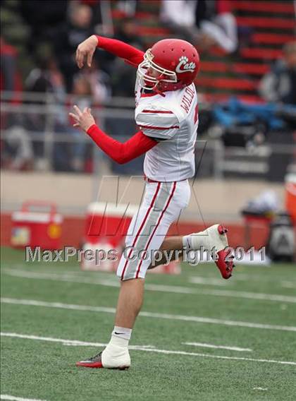 Thumbnail 1 in Salesian vs. Ferndale (CIF NCS D4 Playoffs) photogallery.