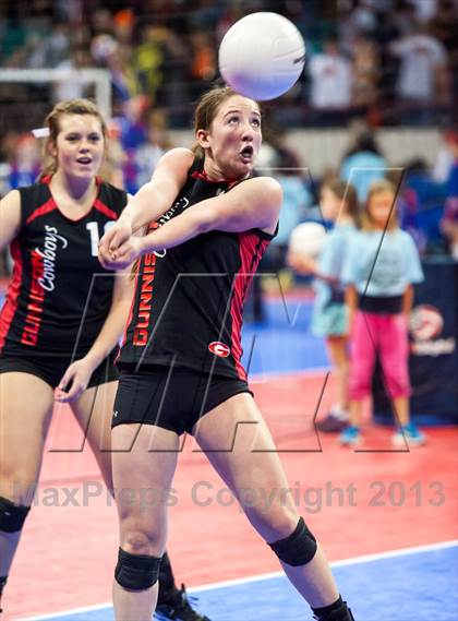 Thumbnail 1 in Manitou Springs vs. Gunnison (CHSAA 3A Pool 2) photogallery.