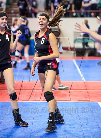 Thumbnail 1 in Manitou Springs vs. Gunnison (CHSAA 3A Pool 2) photogallery.