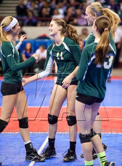 Thumbnail 2 in Manitou Springs vs. Gunnison (CHSAA 3A Pool 2) photogallery.