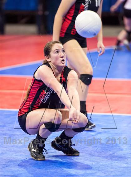 Thumbnail 3 in Manitou Springs vs. Gunnison (CHSAA 3A Pool 2) photogallery.