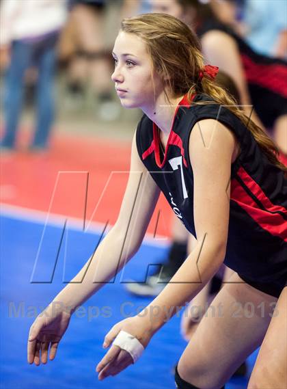 Thumbnail 2 in Manitou Springs vs. Gunnison (CHSAA 3A Pool 2) photogallery.