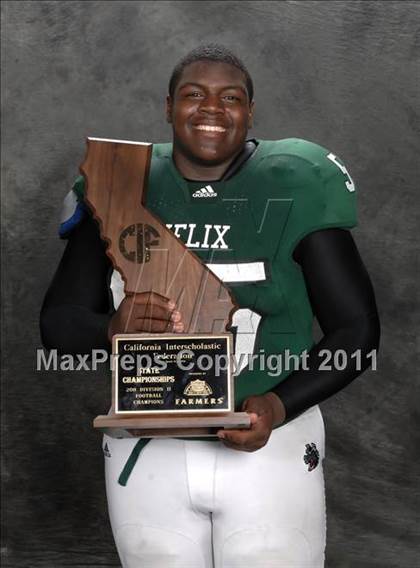 Thumbnail 3 in Helix (CIF State D2 Awards) photogallery.