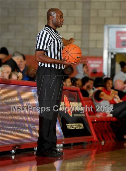 Thumbnail 1 in Orange Lutheran vs. Long Beach Poly (Nike Extravaganza) photogallery.