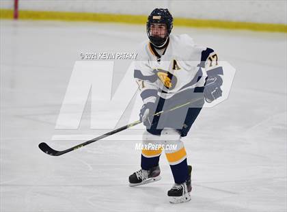 Thumbnail 1 in Glastonbury @ Simsbury photogallery.