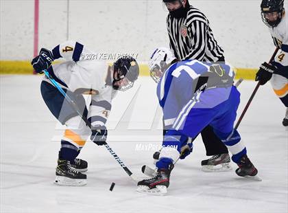 Thumbnail 3 in Glastonbury @ Simsbury photogallery.