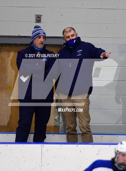 Thumbnail 1 in Glastonbury @ Simsbury photogallery.