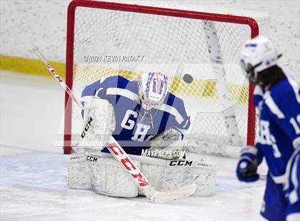 Thumbnail 1 in Glastonbury @ Simsbury photogallery.