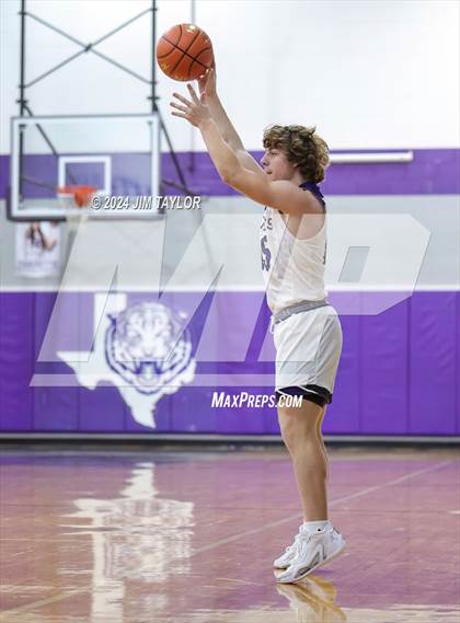 Thumbnail 2 in Bowie @ Jacksboro photogallery.