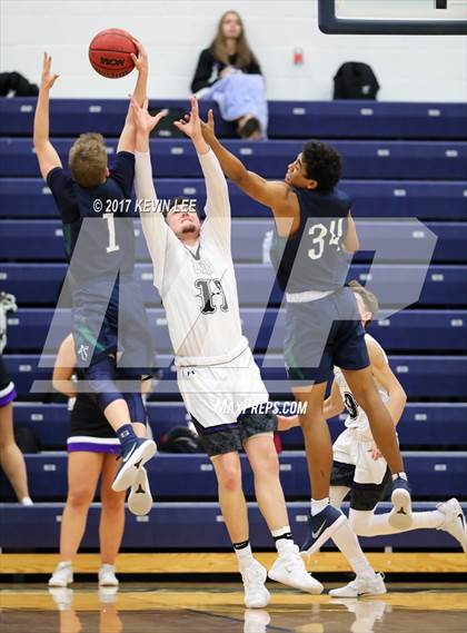 Thumbnail 1 in Syracuse vs. Lehi (Corner Canyon Tournament of Champions) photogallery.