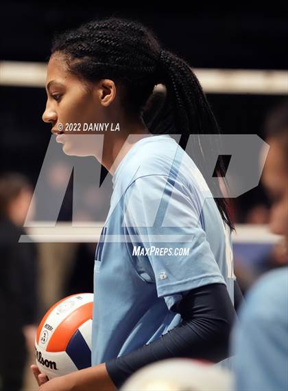 Thumbnail 2 in Charles J. Colgan vs. Alexandria City (VHSL Class 6 State Final) photogallery.