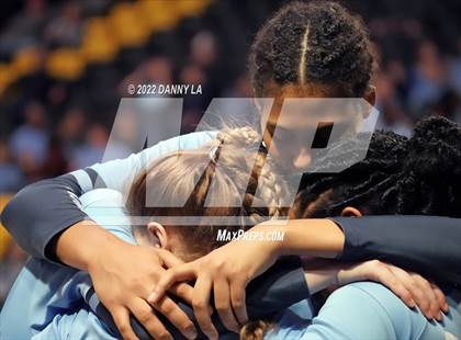 Thumbnail 1 in Charles J. Colgan vs. Alexandria City (VHSL Class 6 State Final) photogallery.