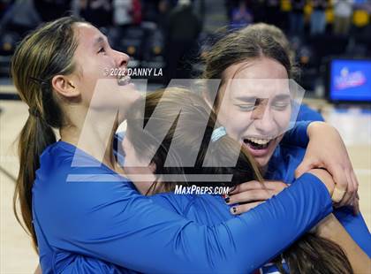 Thumbnail 1 in Charles J. Colgan vs. Alexandria City (VHSL Class 6 State Final) photogallery.