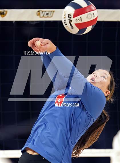 Thumbnail 1 in Charles J. Colgan vs. Alexandria City (VHSL Class 6 State Final) photogallery.