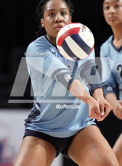 Thumbnail 3 in Charles J. Colgan vs. Alexandria City (VHSL Class 6 State Final) photogallery.