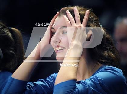 Thumbnail 3 in Charles J. Colgan vs. Alexandria City (VHSL Class 6 State Final) photogallery.