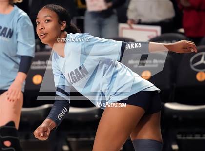 Thumbnail 2 in Charles J. Colgan vs. Alexandria City (VHSL Class 6 State Final) photogallery.