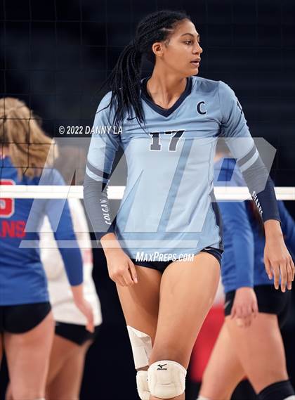 Thumbnail 2 in Charles J. Colgan vs. Alexandria City (VHSL Class 6 State Final) photogallery.