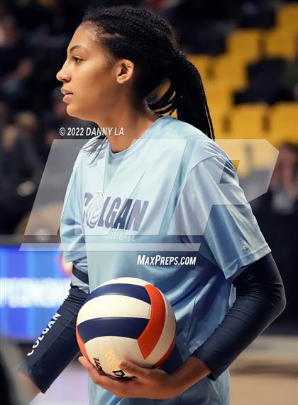 Thumbnail 3 in Charles J. Colgan vs. Alexandria City (VHSL Class 6 State Final) photogallery.