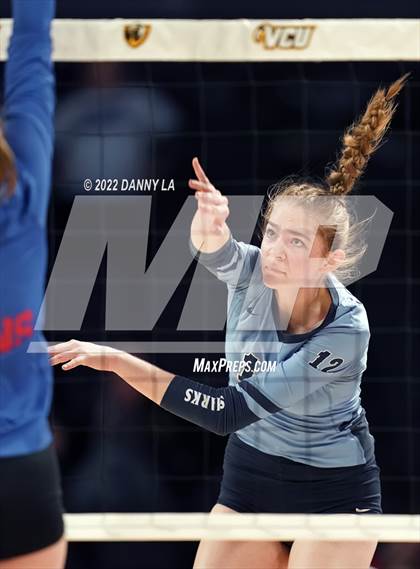 Thumbnail 3 in Charles J. Colgan vs. Alexandria City (VHSL Class 6 State Final) photogallery.