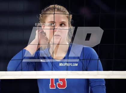 Thumbnail 2 in Charles J. Colgan vs. Alexandria City (VHSL Class 6 State Final) photogallery.