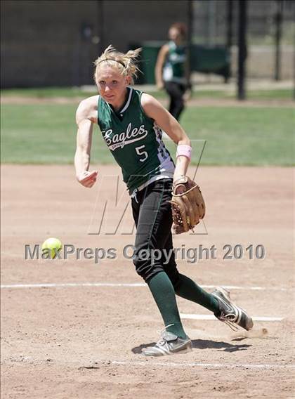 Thumbnail 3 in Elliot Christian vs. Valley Christian (CIF SJS D7 Final) photogallery.