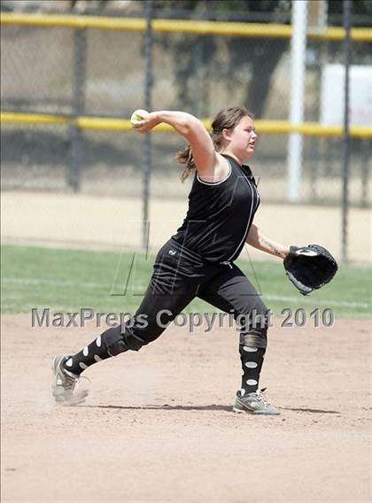 Thumbnail 2 in Elliot Christian vs. Valley Christian (CIF SJS D7 Final) photogallery.