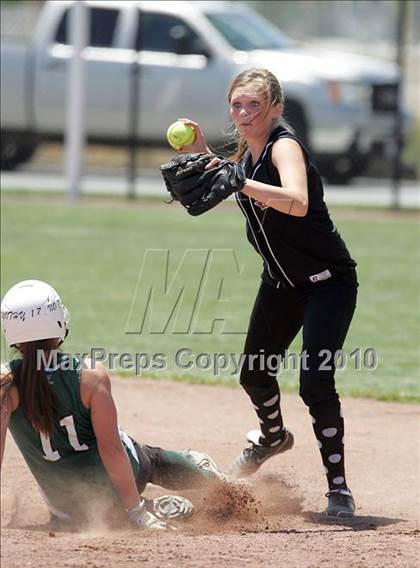 Thumbnail 3 in Elliot Christian vs. Valley Christian (CIF SJS D7 Final) photogallery.