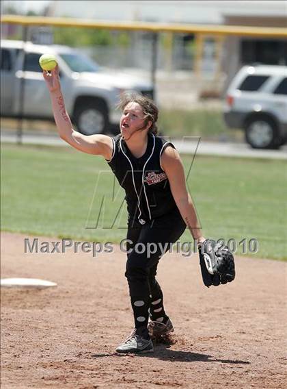 Thumbnail 2 in Elliot Christian vs. Valley Christian (CIF SJS D7 Final) photogallery.
