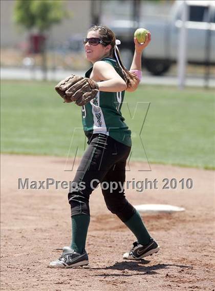 Thumbnail 1 in Elliot Christian vs. Valley Christian (CIF SJS D7 Final) photogallery.