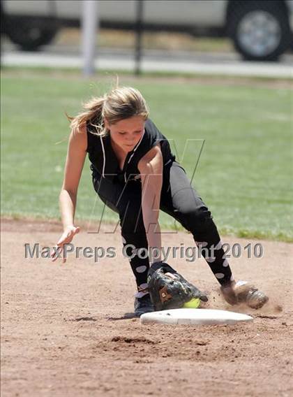 Thumbnail 1 in Elliot Christian vs. Valley Christian (CIF SJS D7 Final) photogallery.